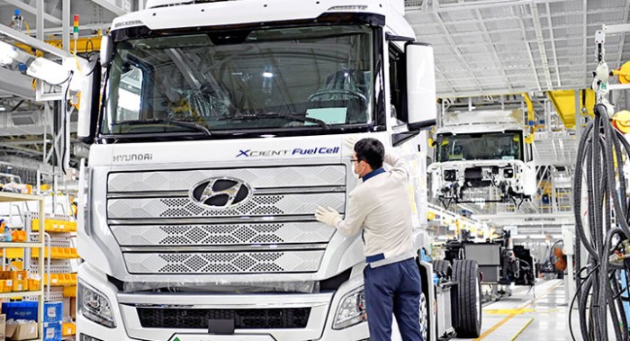 Megérkezett Európába a Hyundai új teherautója 2