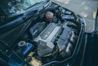 Ínyenceknek való az arany felniken feszítő Renault Clio Williams 20 Ínyenceknek való az arany felniken feszítő Renault Clio Williams 20
