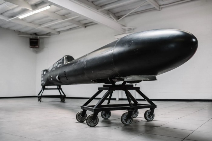 51 milliót fizettek a bolygó leggyorsabb benzines autójáért 5