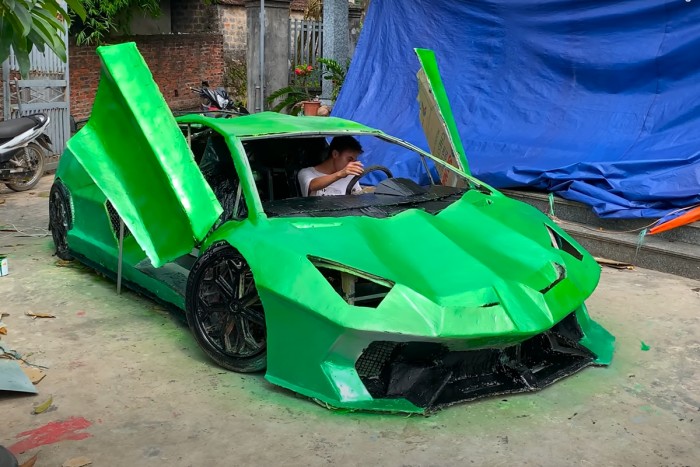 Kartonpapírból készítettek szupersportautót