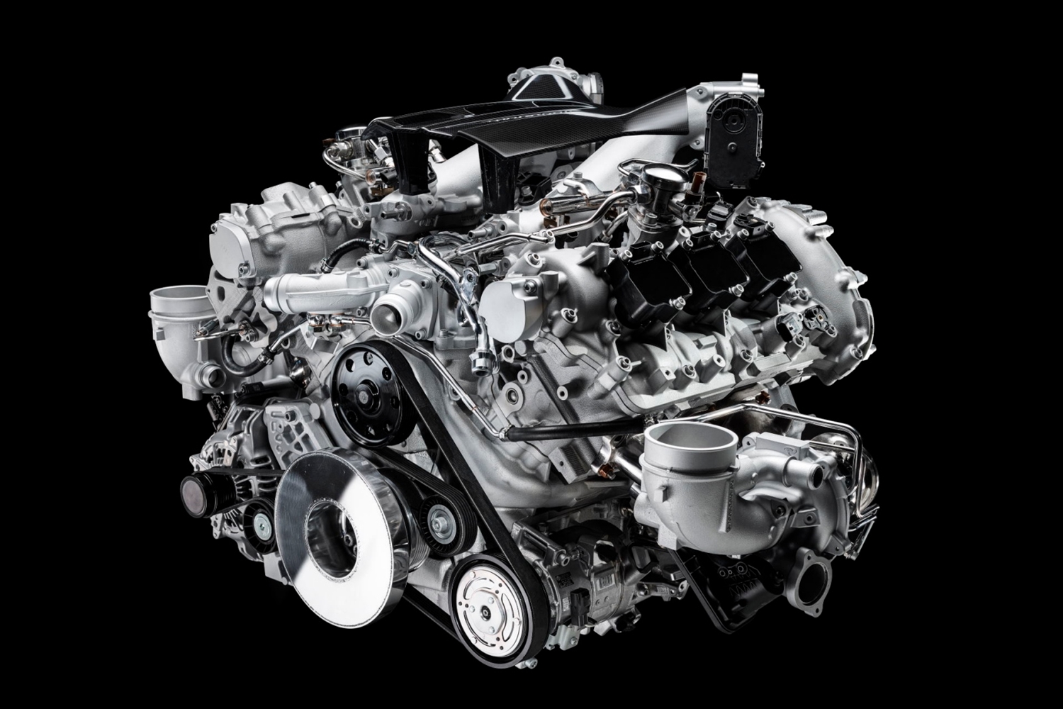 630 lóerős a Maserati új V6-os turbómotorja 7