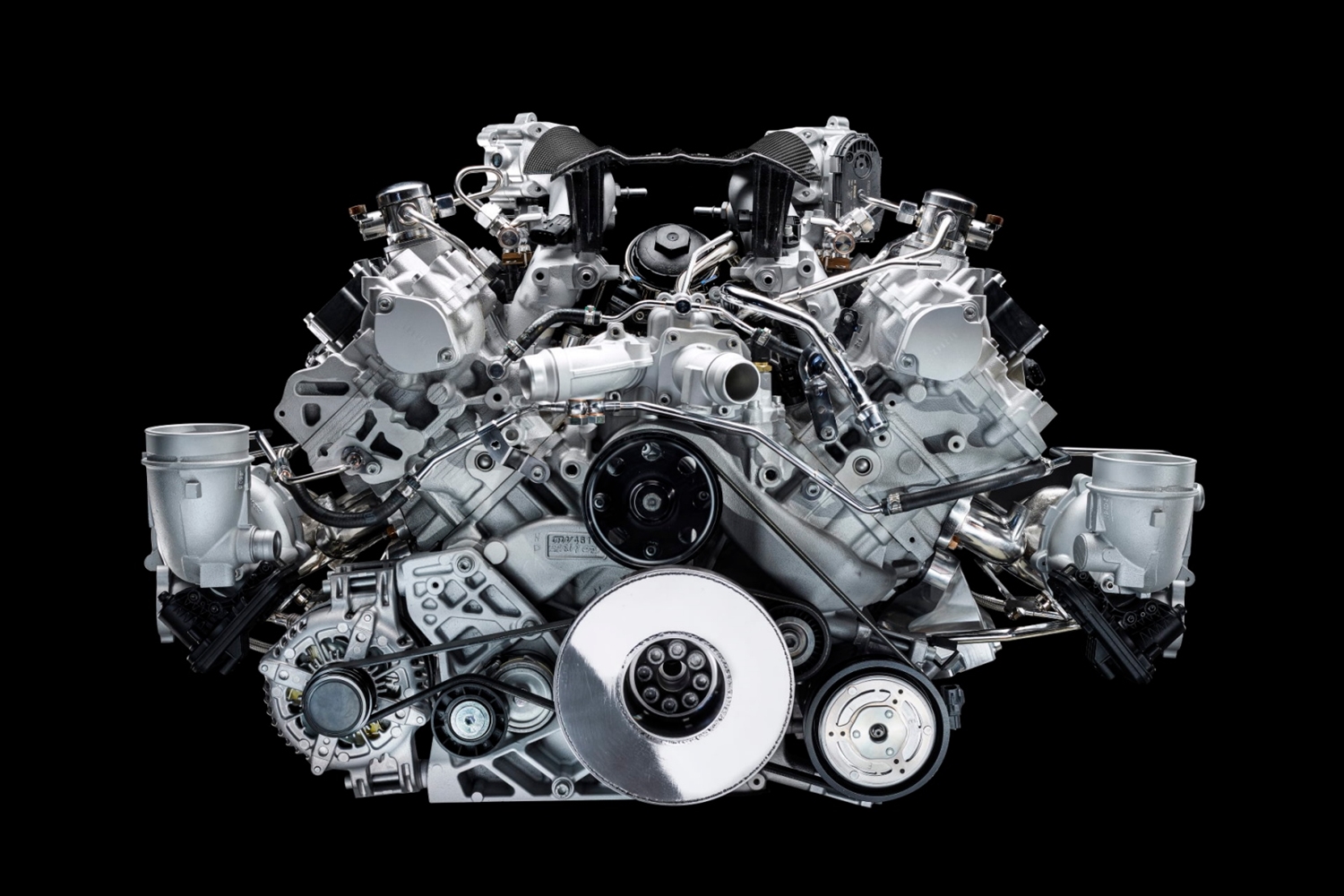 630 lóerős a Maserati új V6-os turbómotorja 9