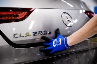 Hetekre leállt a kecskeméti Mercedes