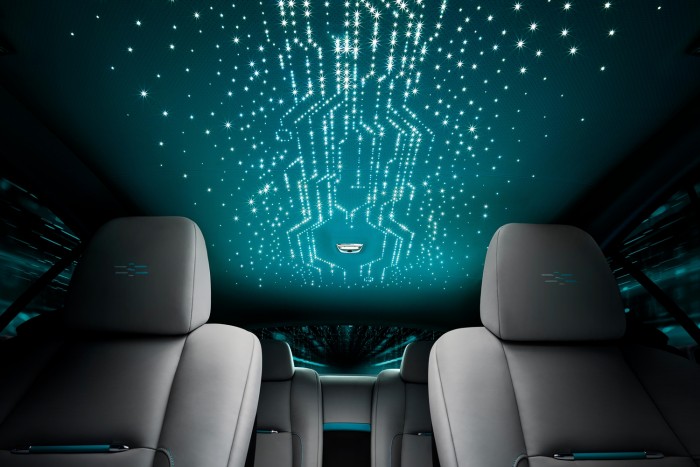 Rolls-Royce, a Mátrix hangulatában 6