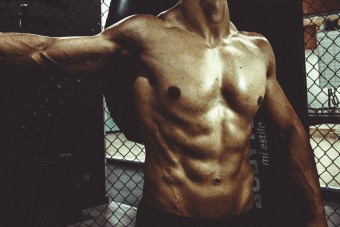 A kockás hasú szívtipró vérfarkasos filmben tér vissza