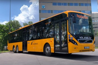 Rendhagyó módon kíván boldog új évet a Volánbusz