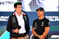 F1: Többen is felháborodtak Hamilton fizetési igénye miatt 1