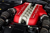 Páratlanul csodálatos az egyedi Ferrari GTC4 Lusso 19