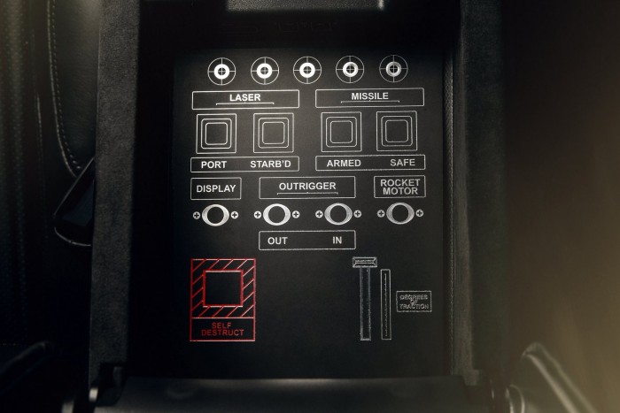 James Bond-autókat épített az Aston Martin 6