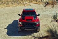 RAM 1500 TRX: új alfahím a pickupok között 30