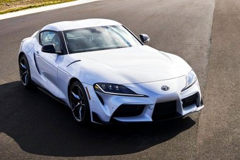 Jöhet a kézi váltós Toyota Supra