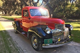 75. évét tapossa a platós Chevrolet, mégis szinte újnak néz ki