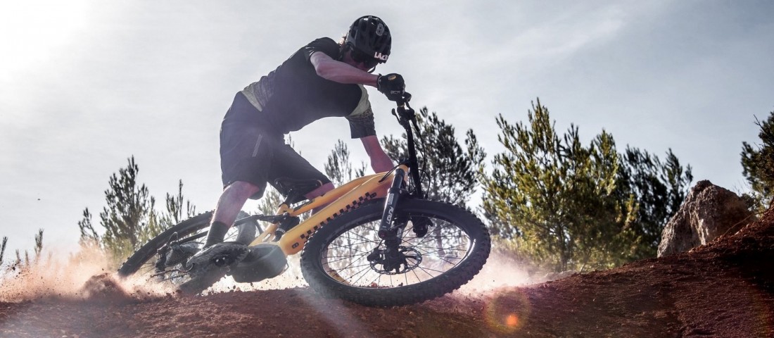 Ezt a szabadidőjárművet pedálozni kell