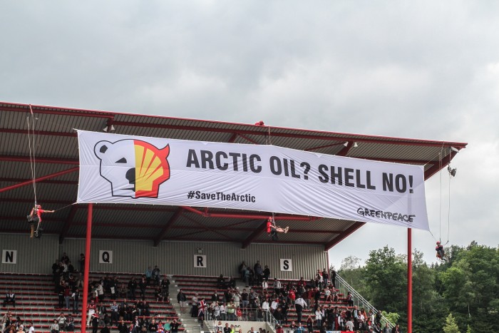 F1: Tüntetők próbálták megzavarni a Brit Nagydíjat 2