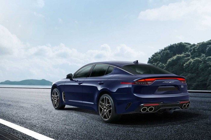 Nagyítóval kell keresni a változást a frissített Kia Stingeren