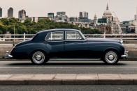 135 millióért neked is lehet elektromos Rolls-Royce-od 17