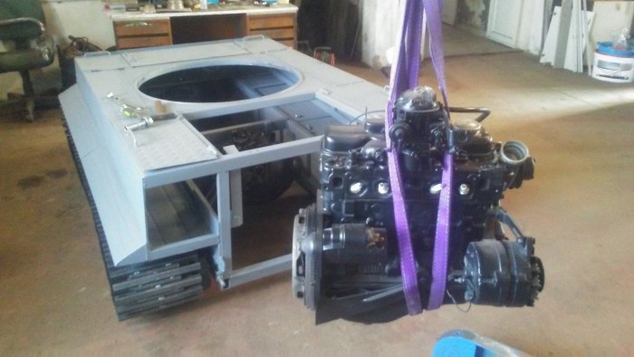 Pedálos kisautónak indult, Tigris tank lett belőle 2