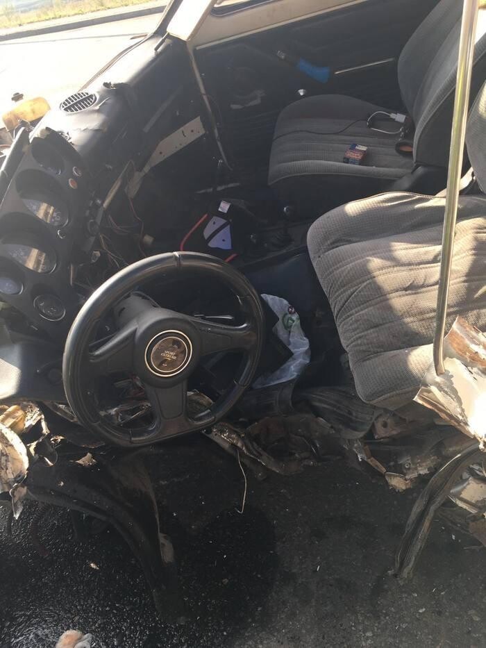 Ketten nagyon részegen egy lopott Nivában, mi baj lehet? 2