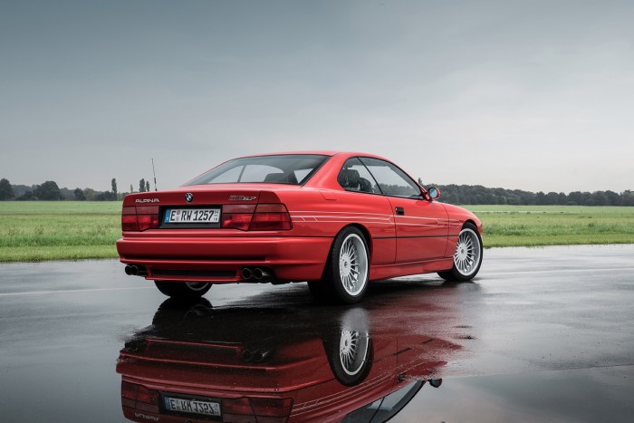 Az Alpina B12 a 90-es évek legsúlyosabb BMW-je 8