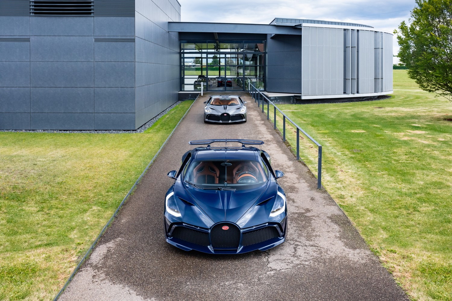 Milliárdokért is pillanatok alatt elfogy a Bugatti Divo 5