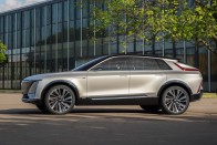 A Lyriq a Cadillac elektromos jövőképe 18