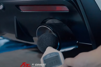 Egy modern, turbós sportkocsinak is jó hangja van, csak kipufogó kell hozzá