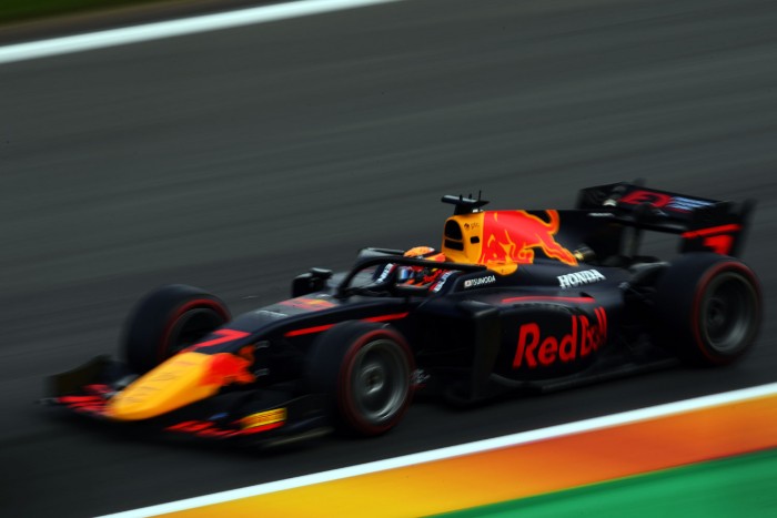 Újabb japán pilóta érkezhet a Forma-1-be 1 | Vezess Újabb japán pilóta érkezhet a Forma-1-be 1