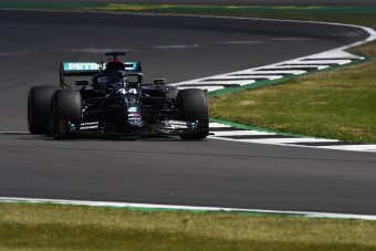 F1: Háromból három a Mercedesnek