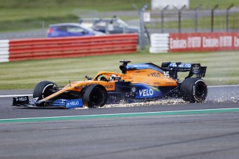 F1: Módosítják a pályát a defektek miatt
