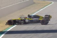 F1: Tarolt a Mercedes a spanyol kánikulában 1