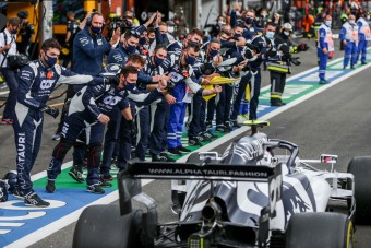F1: Majdnem falnak ment a nap versenyzője