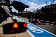 F1: Volt dolgozó súgott a pink Merciről 1