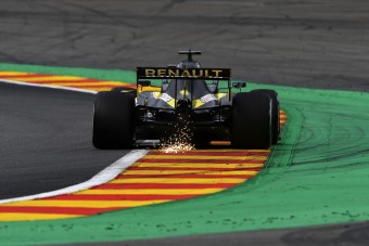 F1: A Forma-3-as bajnokot is beveti a Renault