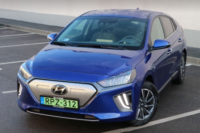 Tíz érv a villanyautózás mellett 8