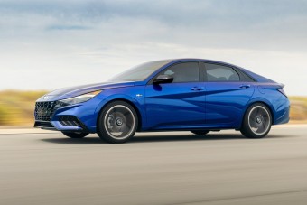 Európa lemarad a merész Hyundai Elantráról