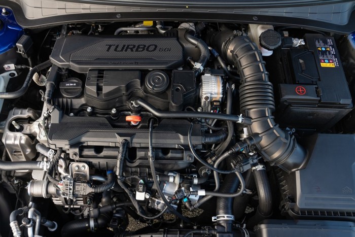 Európa lemarad a merész Hyundai Elantráról 7