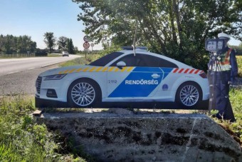 Álrendőrök segítik a magyar rendőrök munkáját
