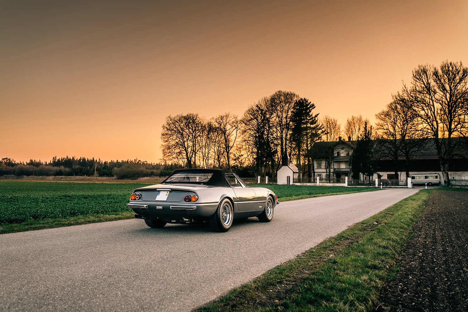 Ritka és gyönyörű a Ferrari 365 Daytona Spyder 1