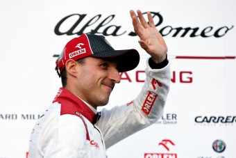 F1: Újra bevetik Kubicát