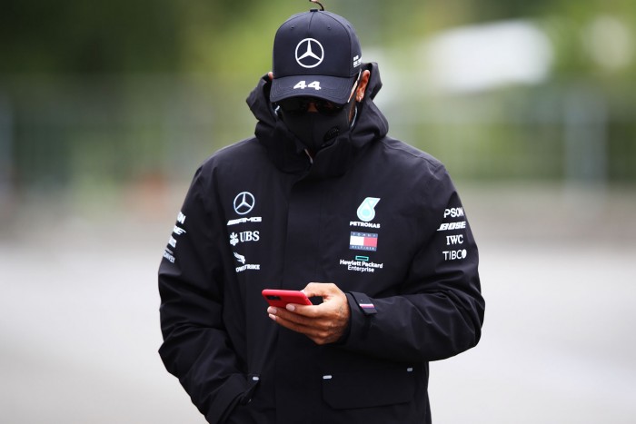 Hamilton is gyászolja a Fekete párducot