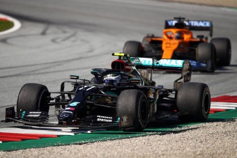 F1: A Mercedes elszúrta, új pilótát választ a McLaren