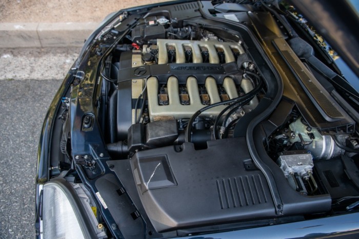 Eladó Michael Jordan sokat futott Mercedes kupéja 4