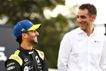F1: Ricciardo behajtotta tartozását exfőnökén