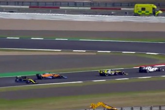F1: Ricciardo kicikizte Vettelt a megforgásai miatt