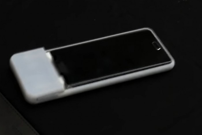 A töltőhöz sétál az okos telefontok, ha merül a mobil