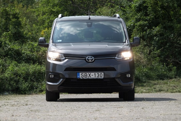 Francia autó Toyota-emblémával – Proace City Verso 2 Francia autó Toyota-emblémával – Proace City Verso 2