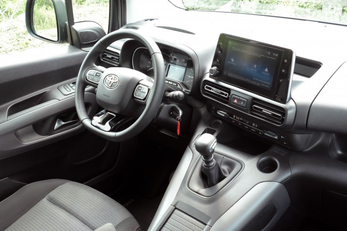 Francia autó Toyota-emblémával – Proace City Verso 81 Francia autó Toyota-emblémával – Proace City Verso 81