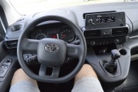 Alapáron fapados a Toyota új kisfurgonja 22