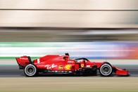 F1: Nyolc csapat a top10-ben Barcelonában 1