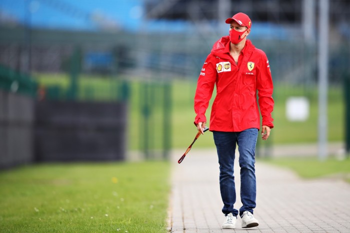 F1: Vettel haladékot kapott?